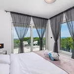 Vila La Vie