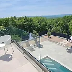 Vila La Vie
