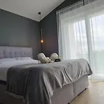 La Vie Vila *