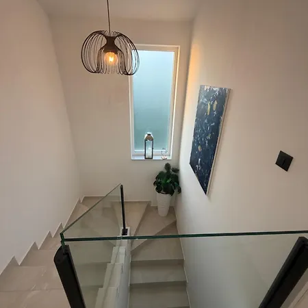 La Vie Villa Garica