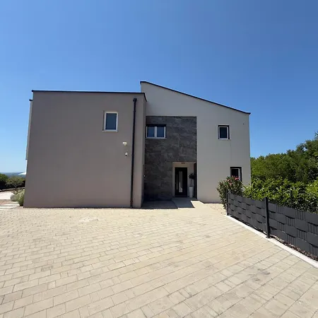 La Vie Villa